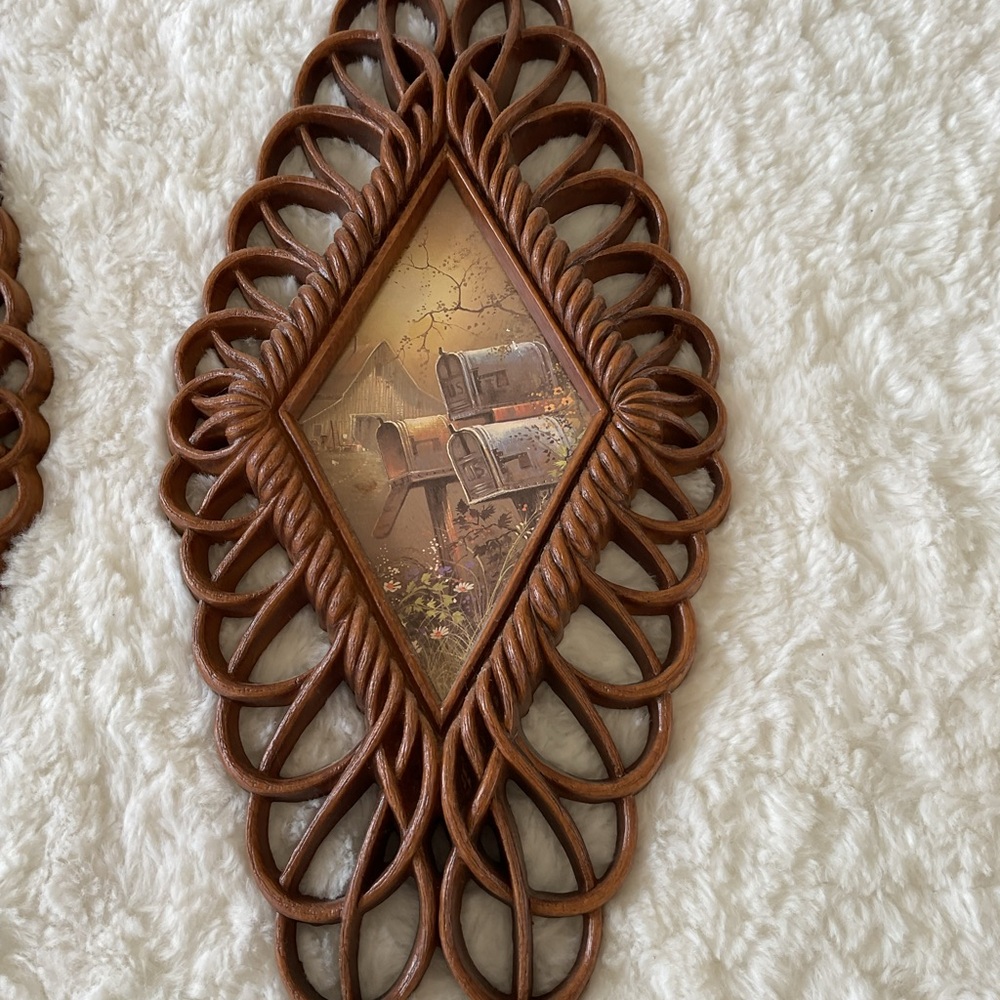 Burwood vintage 70s wall decor